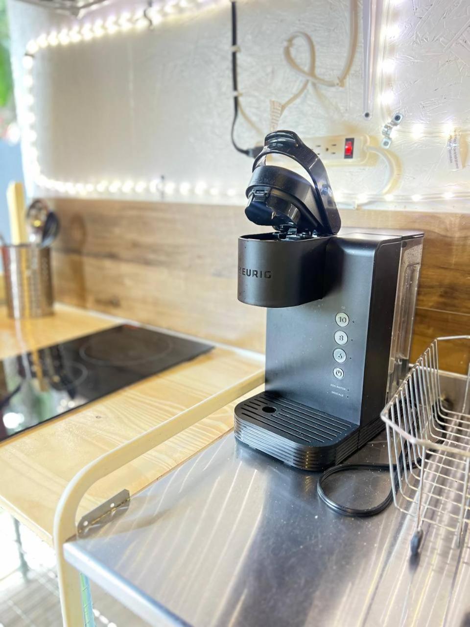 Work, Rest And Play: Wifi, Tv And Backyard Bliss Leilighet North Miami Beach Eksteriør bilde