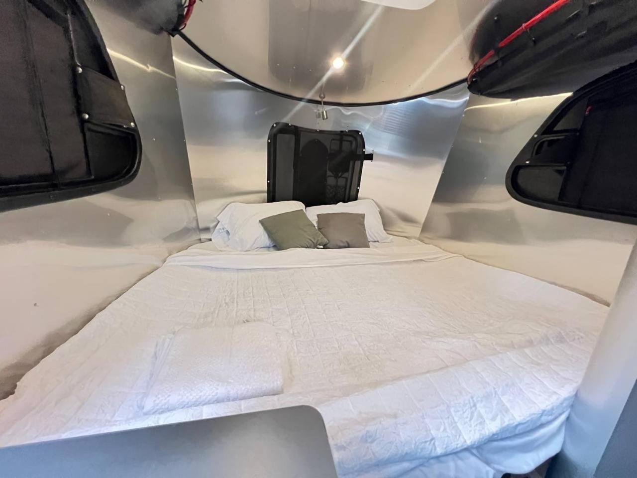 Work, Rest And Play: Wifi, Tv And Backyard Bliss Leilighet North Miami Beach Eksteriør bilde